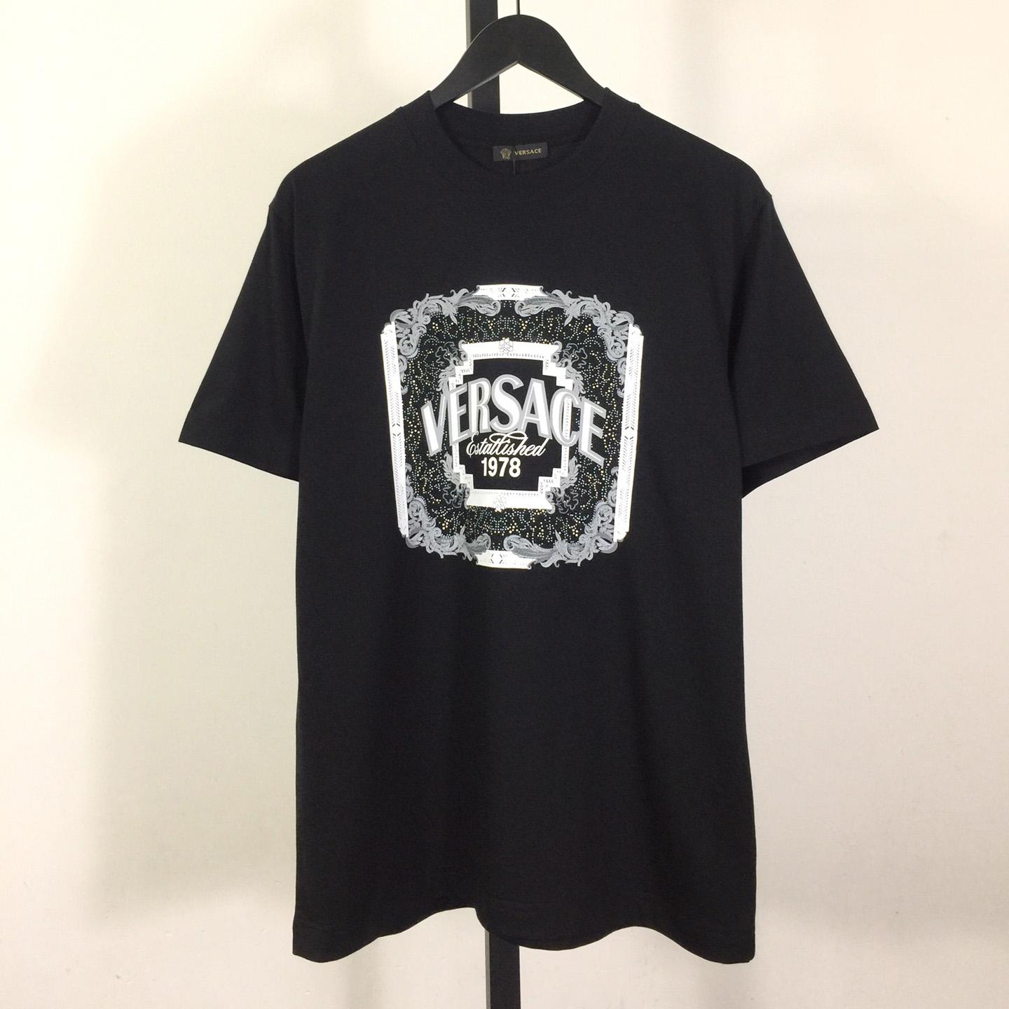 Versace Cotton T-shirt - FashionPlug