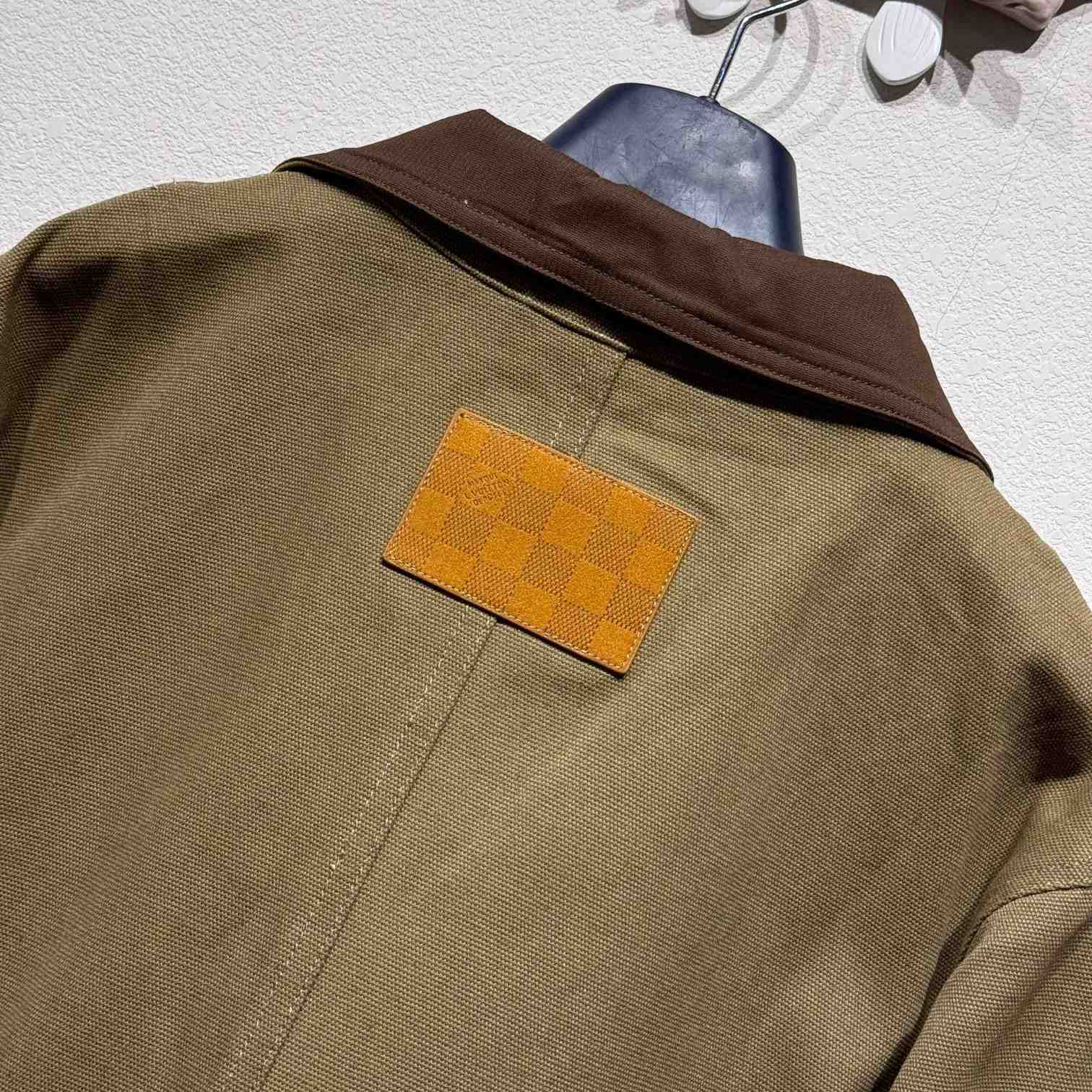 Louis Vuitton Tailored Workwear Cotton Canvas Jacket   1AGJ70 - FashionPlug