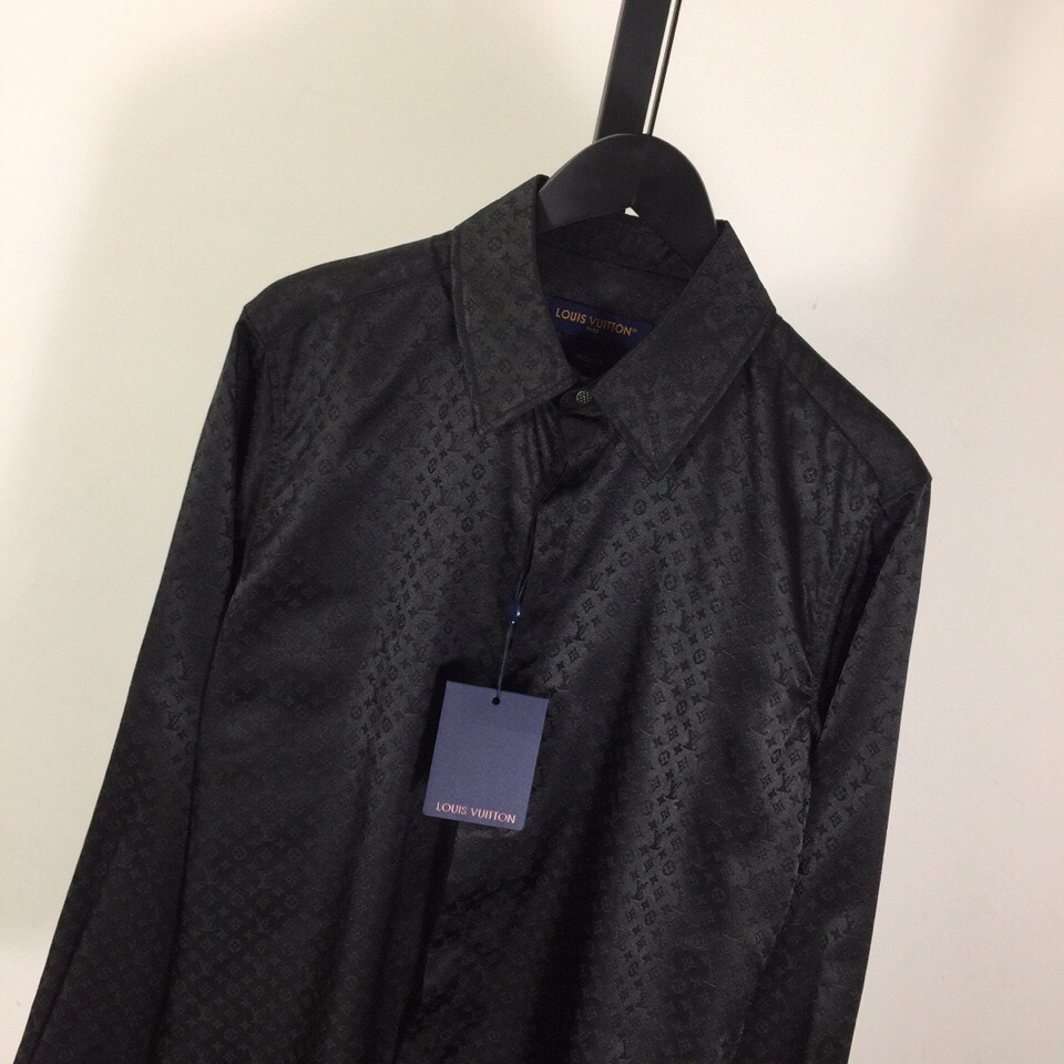 Louis Vuitton Monogram Long-Sleeved Silk Shirt   1AFWGJ - FashionPlug