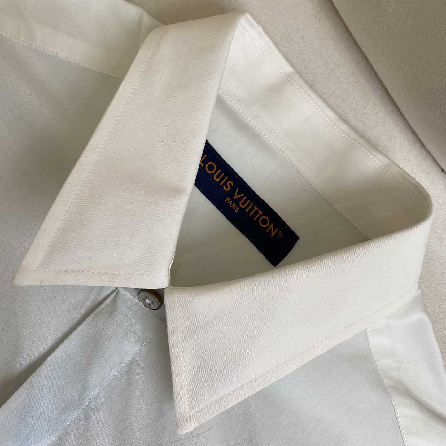 Louis Vuitton Monogram Printed Long-Sleeved Cotton Poplin Shirt  1AFXVW - FashionPlug