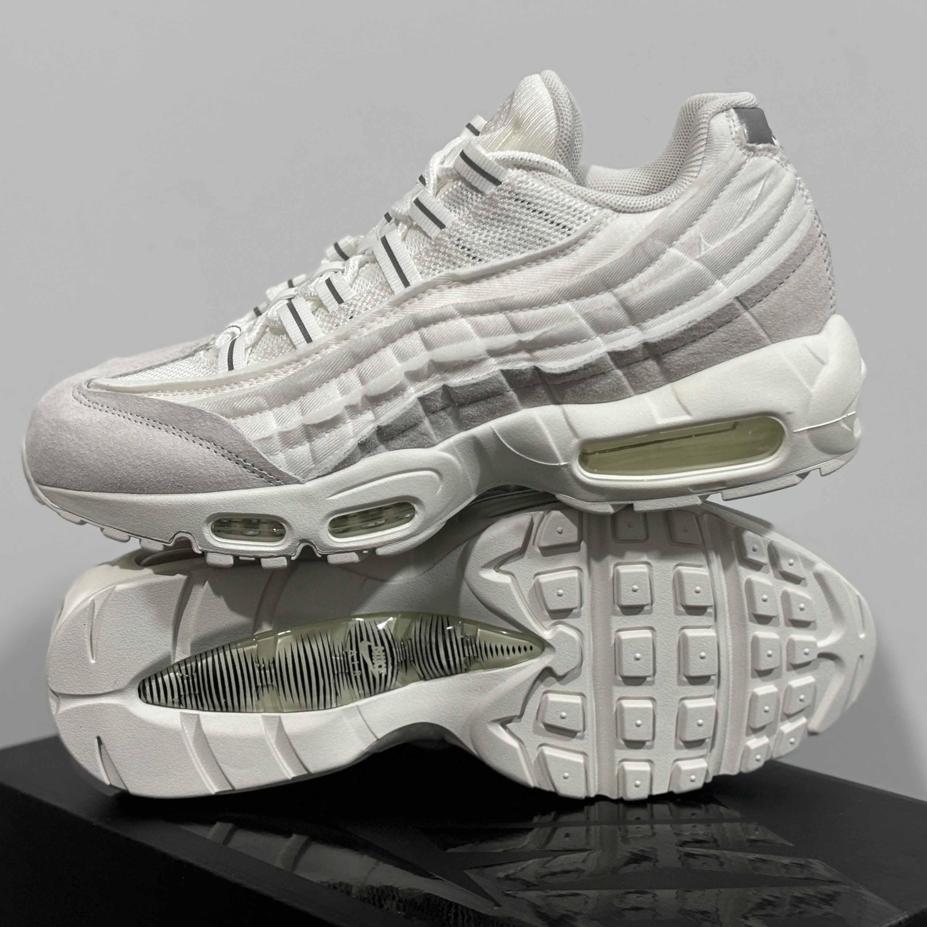 CDG X Nike Air Max 95 OG Sneaker    CU8406-100 - FashionPlug