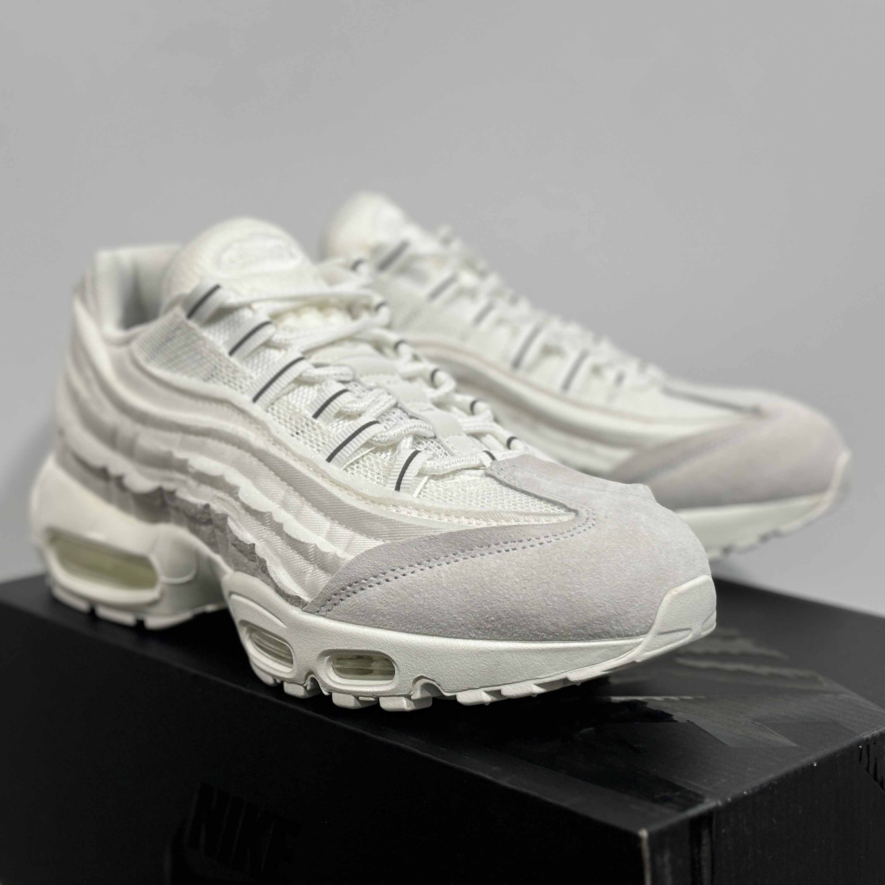 CDG X Nike Air Max 95 OG Sneaker    CU8406-100 - FashionPlug