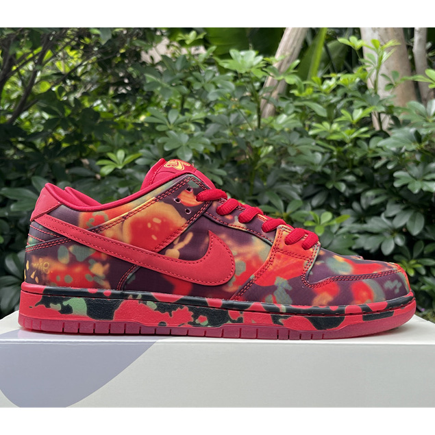 The Wizard of Oz x Nike SB Dunk Low“RubySlipper” Sneaker    FZ1291-600  - FashionPlug