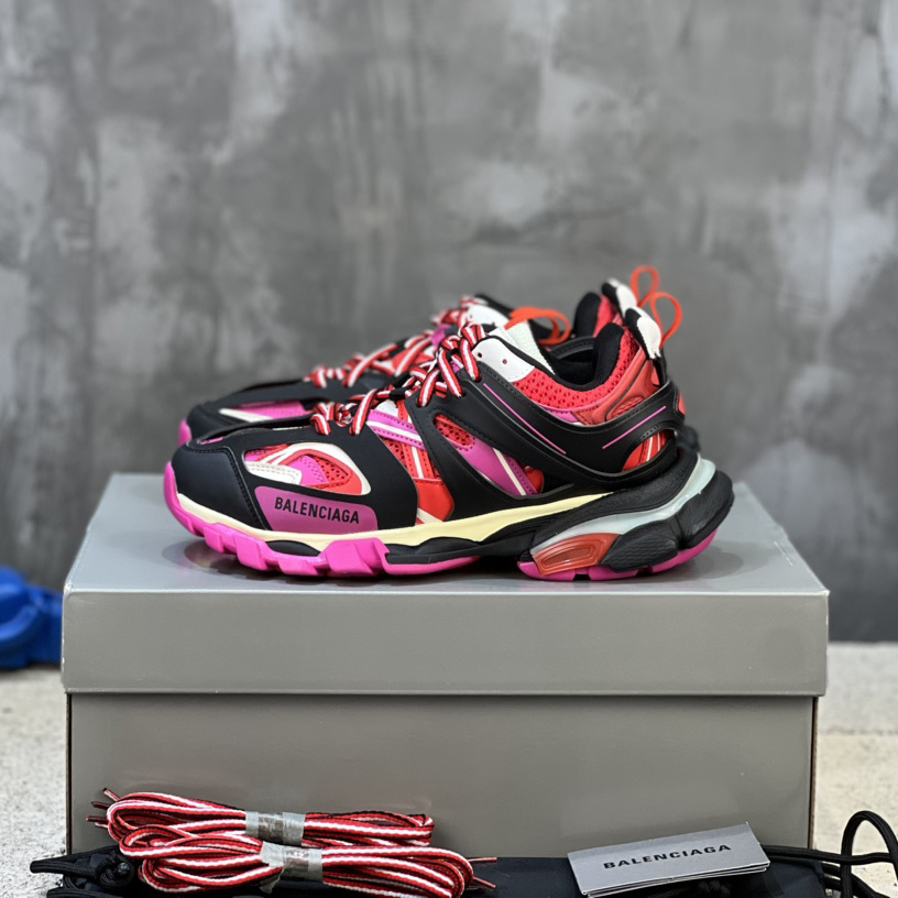Balenciaga Track Sneaker  - FashionPlug