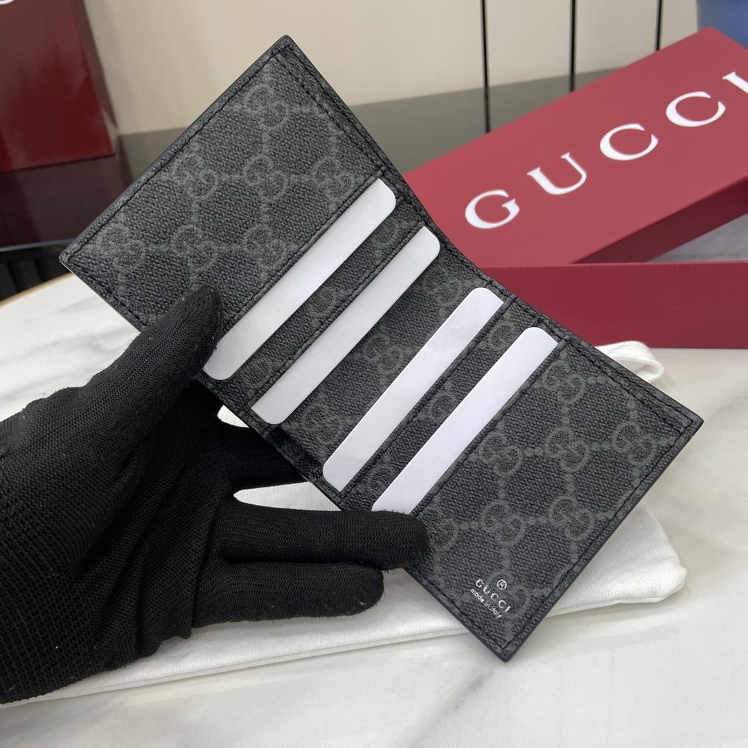 Gucci GG Emblem Bi-fold Embossed Wallet  - FashionPlug