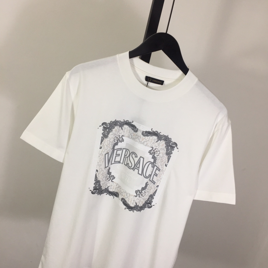 Versace Cotton T-shirt - FashionPlug