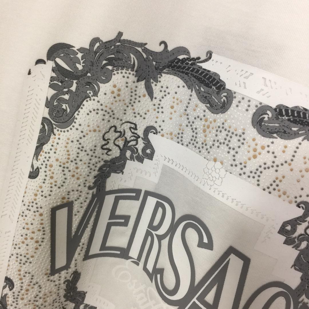 Versace Cotton T-shirt - FashionPlug