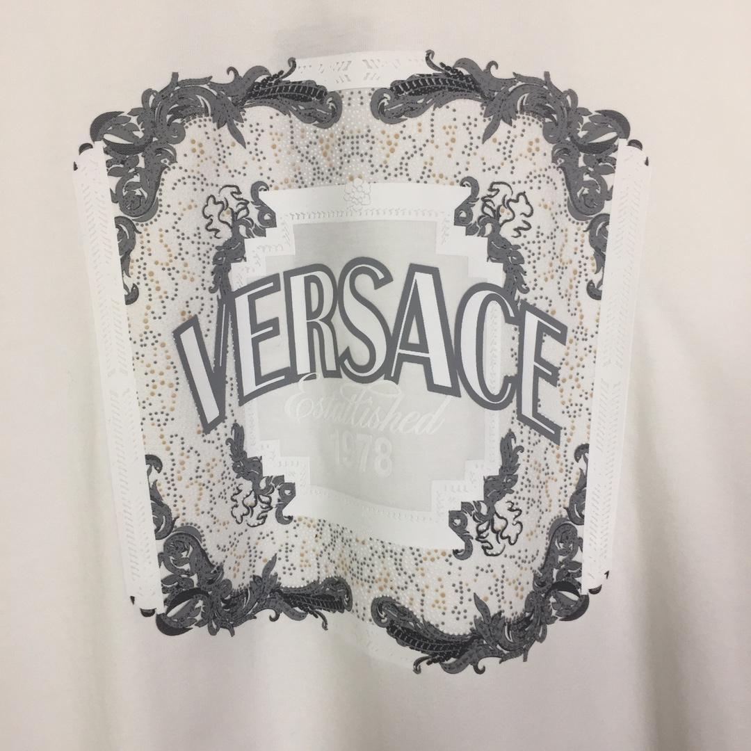 Versace Cotton T-shirt - FashionPlug