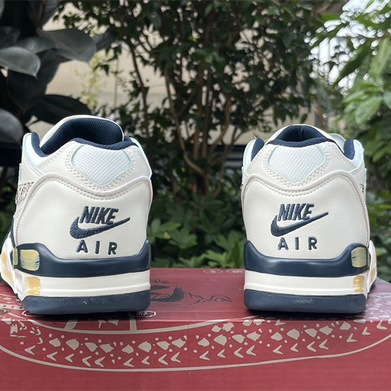 Nike Air Flight 89 Sneaker    FQ8256-001  - FashionPlug