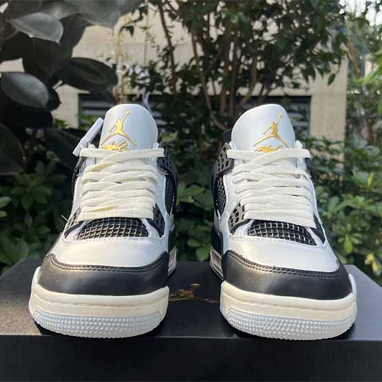 Jordan Air jordan 4 GS“Pure Platinum” Sneakers      FZ8585-070  - FashionPlug