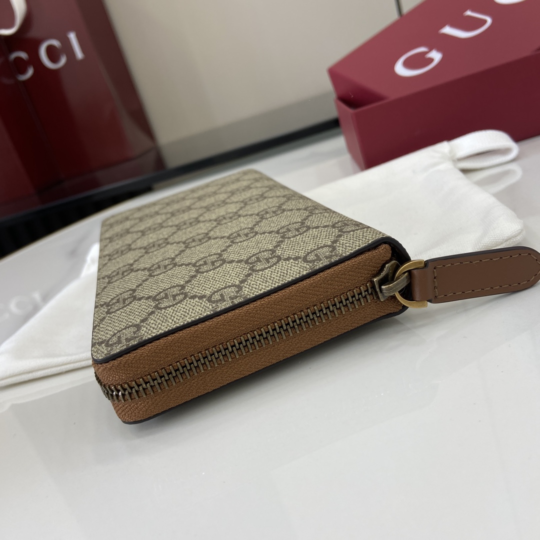 Gucci GG Emblem Around Wallet - FashionPlug
