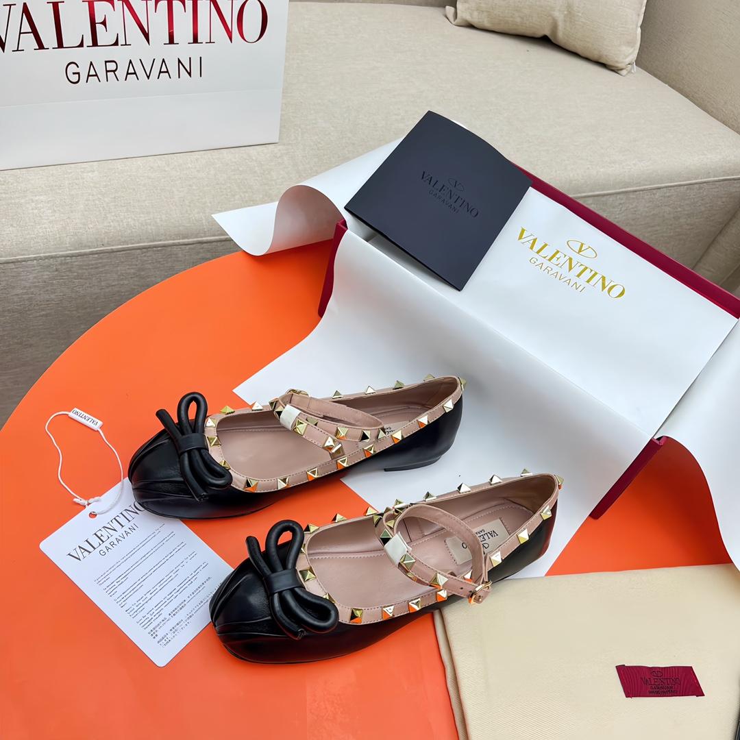 Valenti Rockstud Ballerinas - FashionPlug