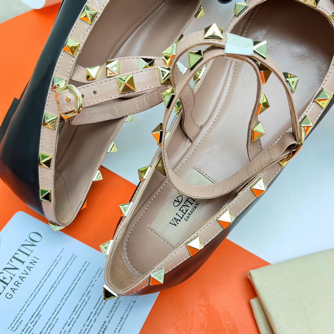 Valenti Rockstud Ballerinas - FashionPlug