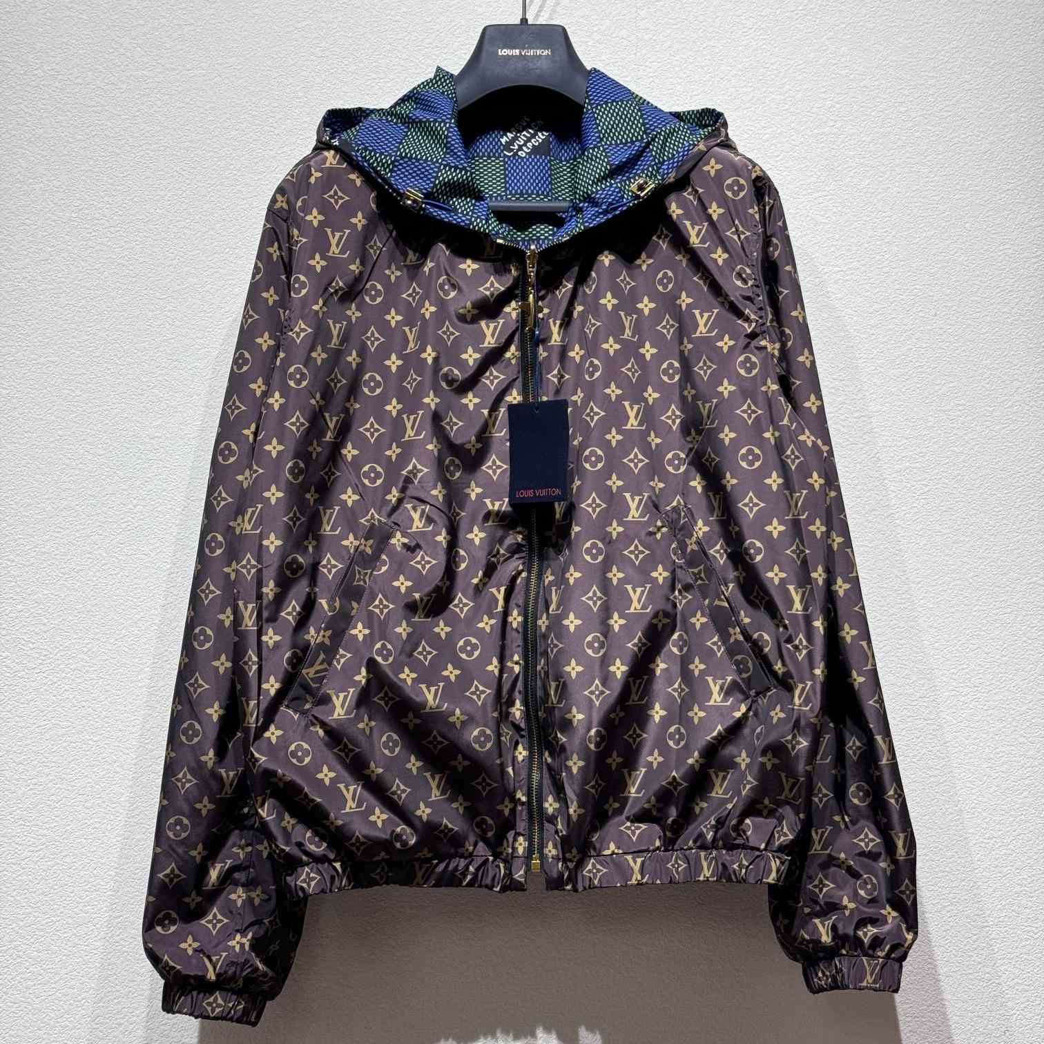 Louis Vuitton Damier Reversible Windbreaker    1AHBIW - FashionPlug