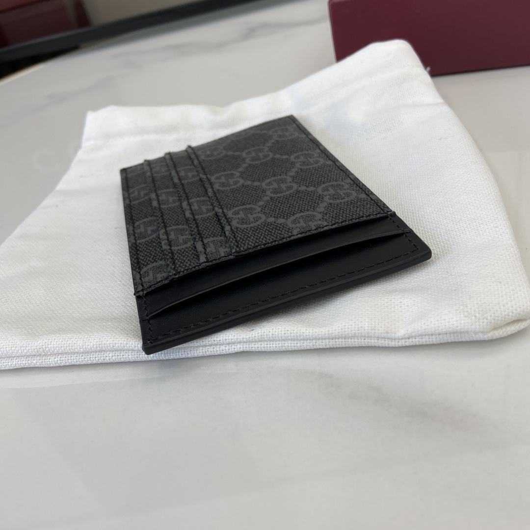 Gucci GG Emblem Card Case  - FashionPlug