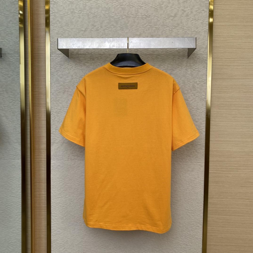 Louis Vuitton Embossed LV T-Shirt  1AGIIO - FashionPlug