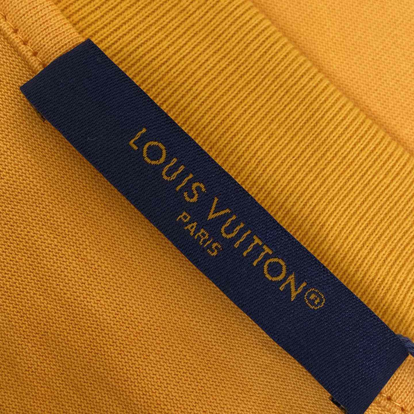 Louis Vuitton Embossed LV T-Shirt  1AGIIO - FashionPlug