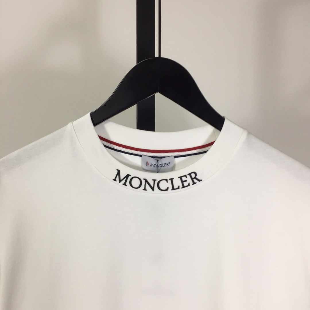 Moncler Logo Cotton T-shirt - FashionPlug