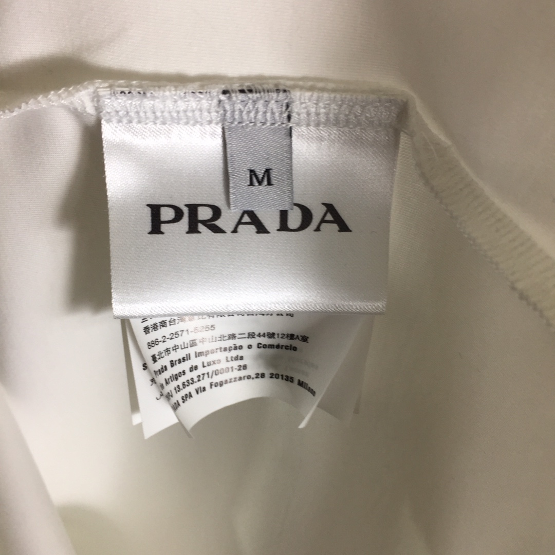 Prada Logo T-Shirt - FashionPlug