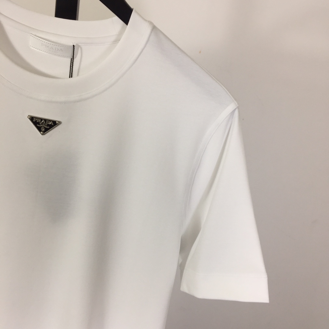 Prada Logo T-Shirt - FashionPlug