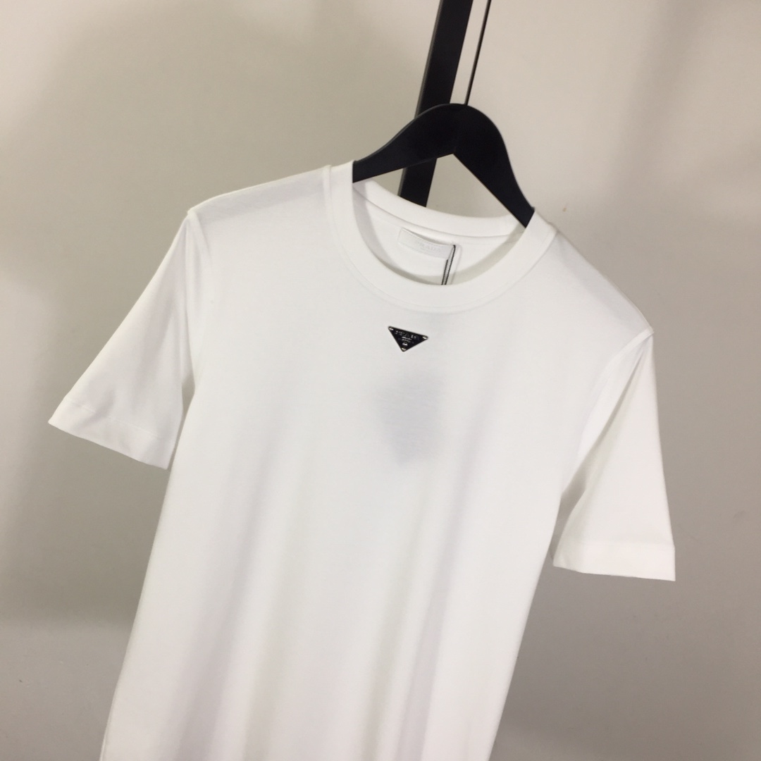 Prada Logo T-Shirt - FashionPlug