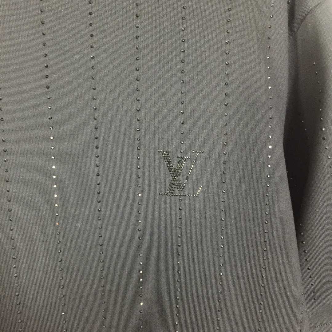 Louis Vuitton Cotton T-Shirt With Crystal - FashionPlug