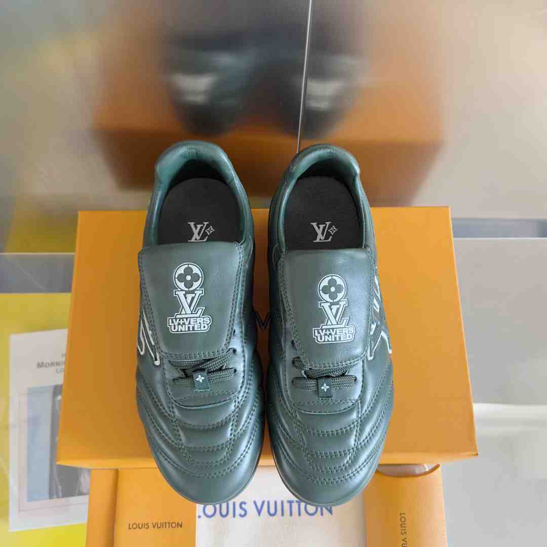 Louis Vuitton LV Footprint Soccer Sneaker   1AHDPP - FashionPlug