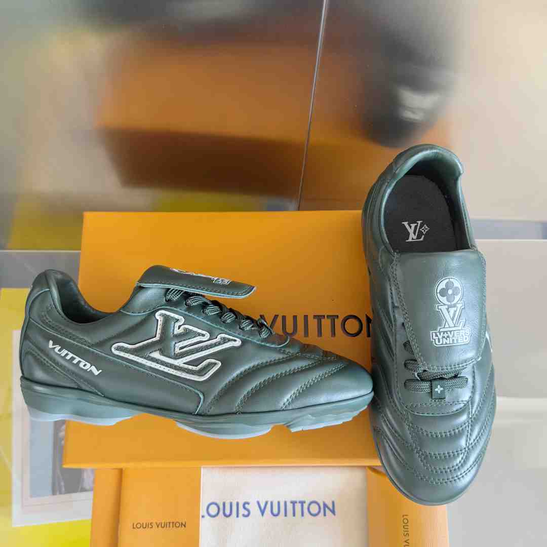 Louis Vuitton LV Footprint Soccer Sneaker   1AHDPP - FashionPlug