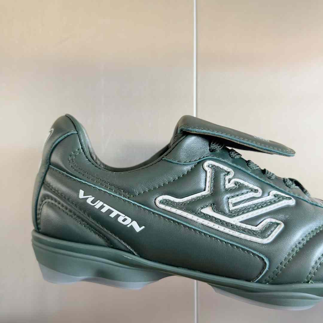 Louis Vuitton LV Footprint Soccer Sneaker   1AHDPP - FashionPlug