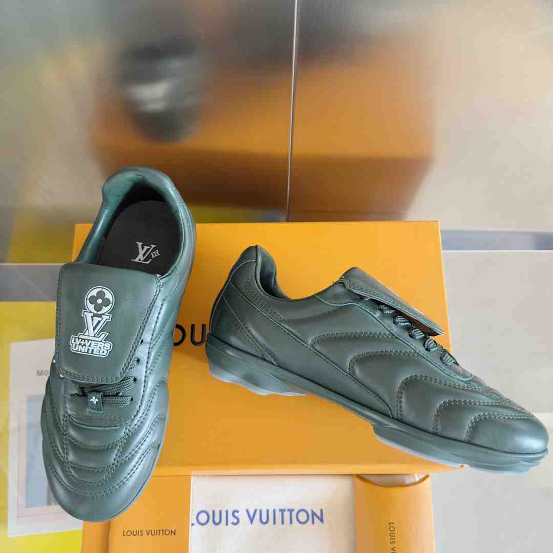 Louis Vuitton LV Footprint Soccer Sneaker   1AHDPP - FashionPlug