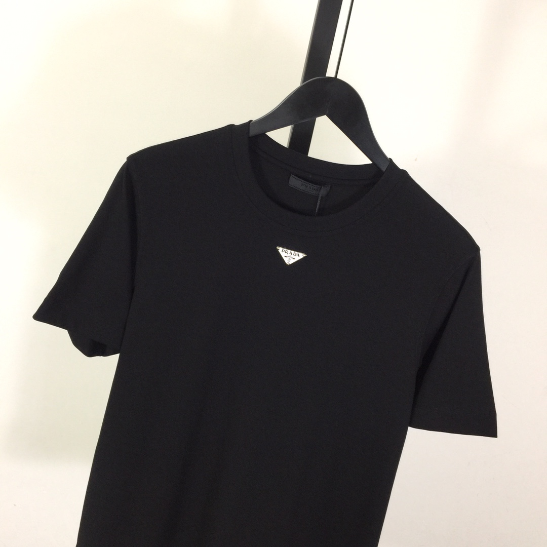Prada Logo T-Shirt - FashionPlug