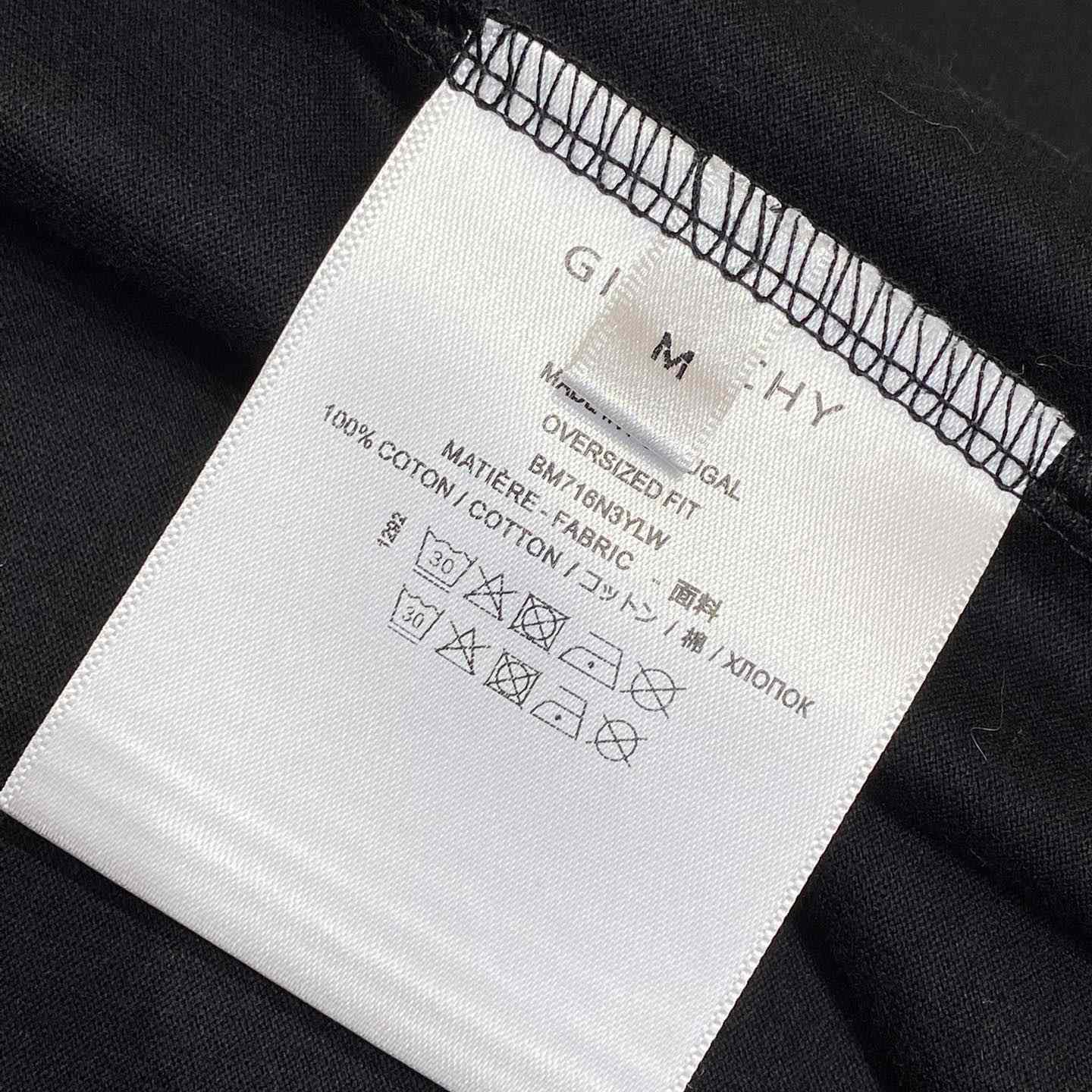 Givenchy T-shirt In Cotton With Cat Eye Embroidery - FashionPlug