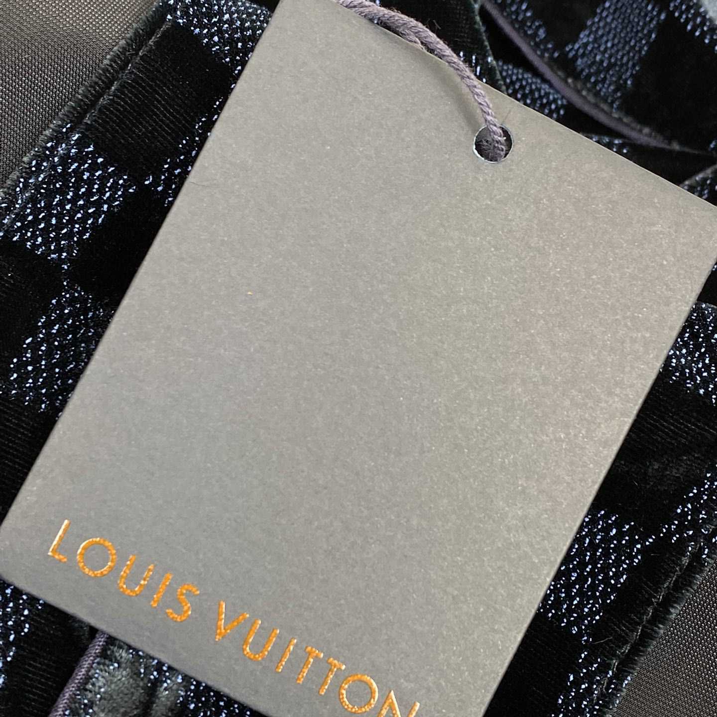 Louis Vuitton Silk-Blend Velvet Long-Sleeved Evening Overshirt  1AFWF7 - FashionPlug