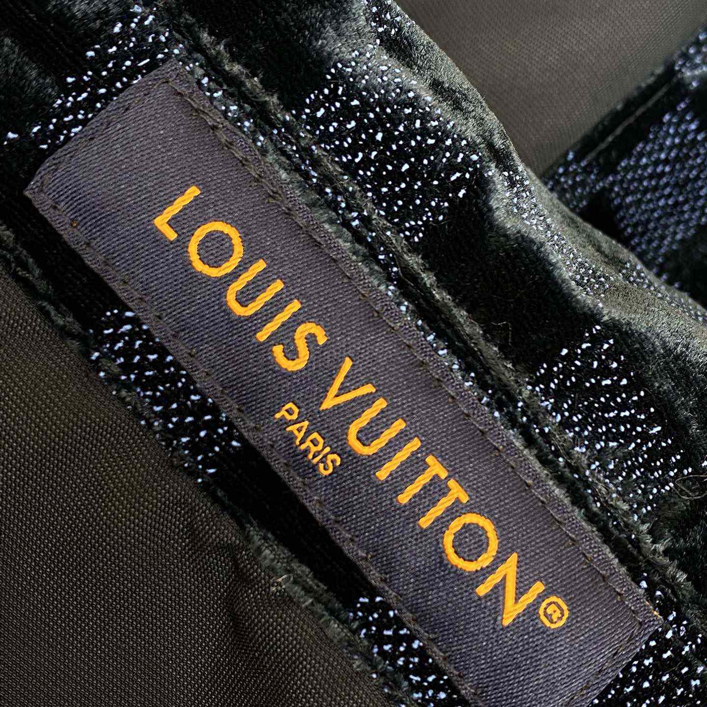 Louis Vuitton Silk-Blend Velvet Long-Sleeved Evening Overshirt  1AFWF7 - FashionPlug
