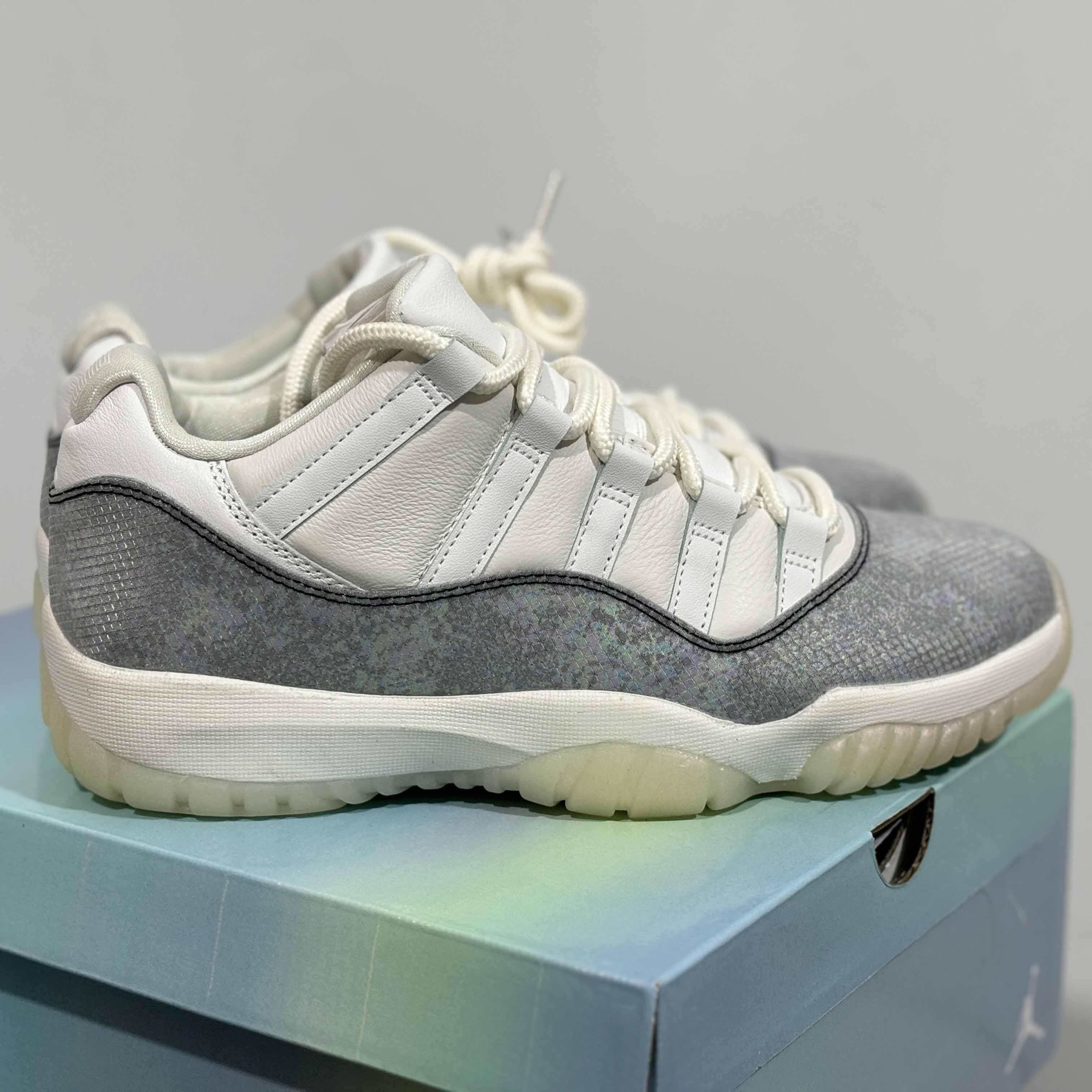 Air Jordan 11 Low Sneaker   HQ7000-001 - FashionPlug