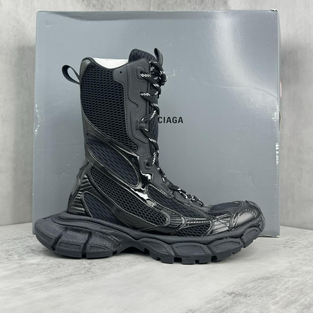 Balenciaga 5XL Sneaker  - FashionPlug