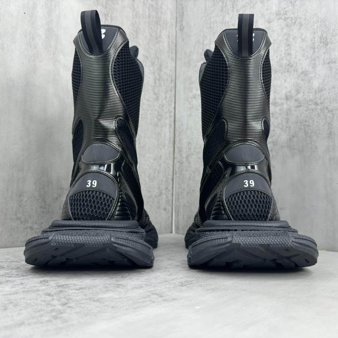 Balenciaga 5XL Sneaker  - FashionPlug