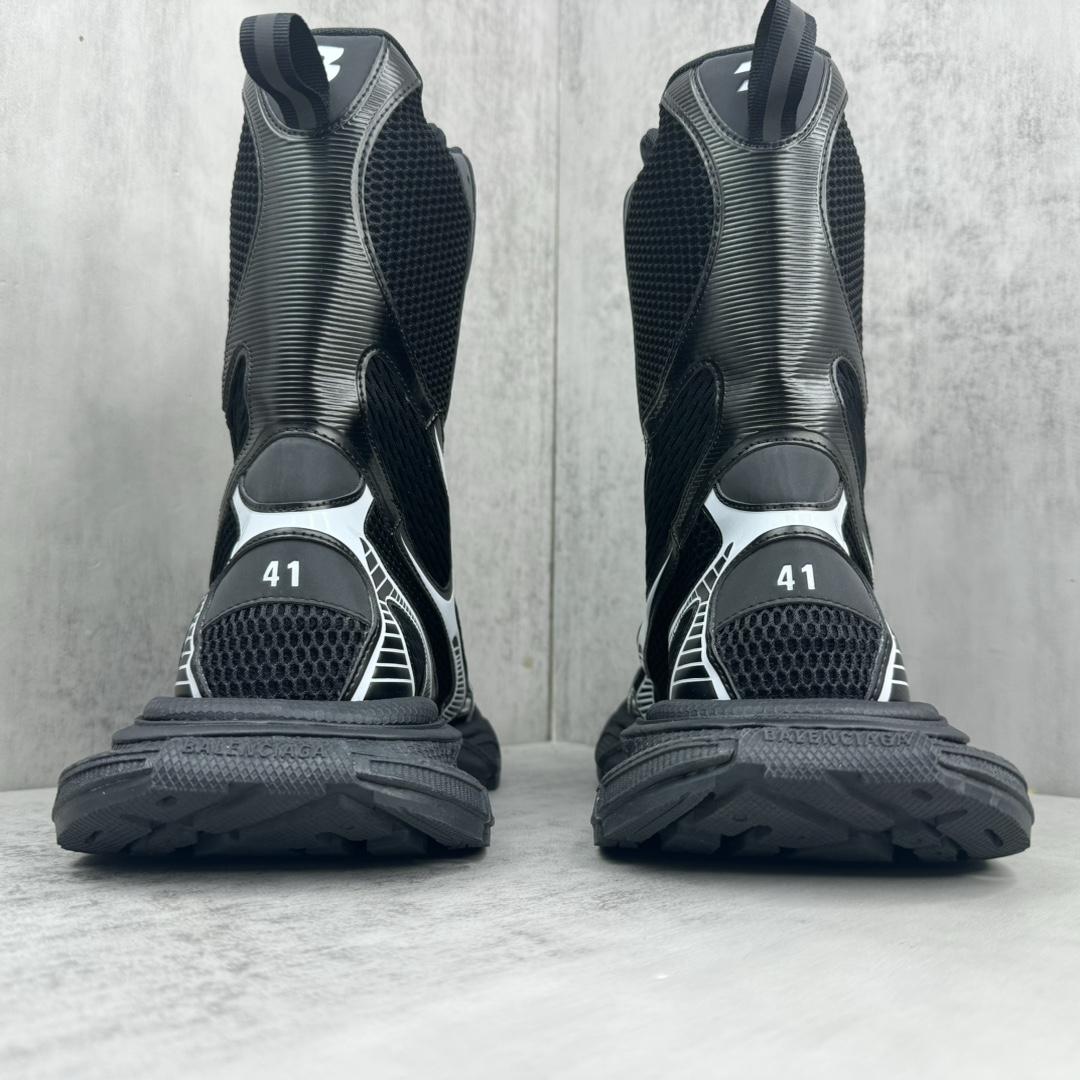 Balenciaga 5XL Sneaker  - FashionPlug