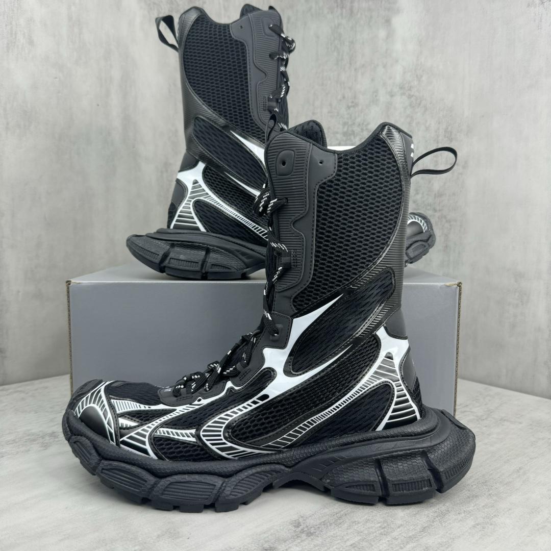 Balenciaga 5XL Sneaker  - FashionPlug