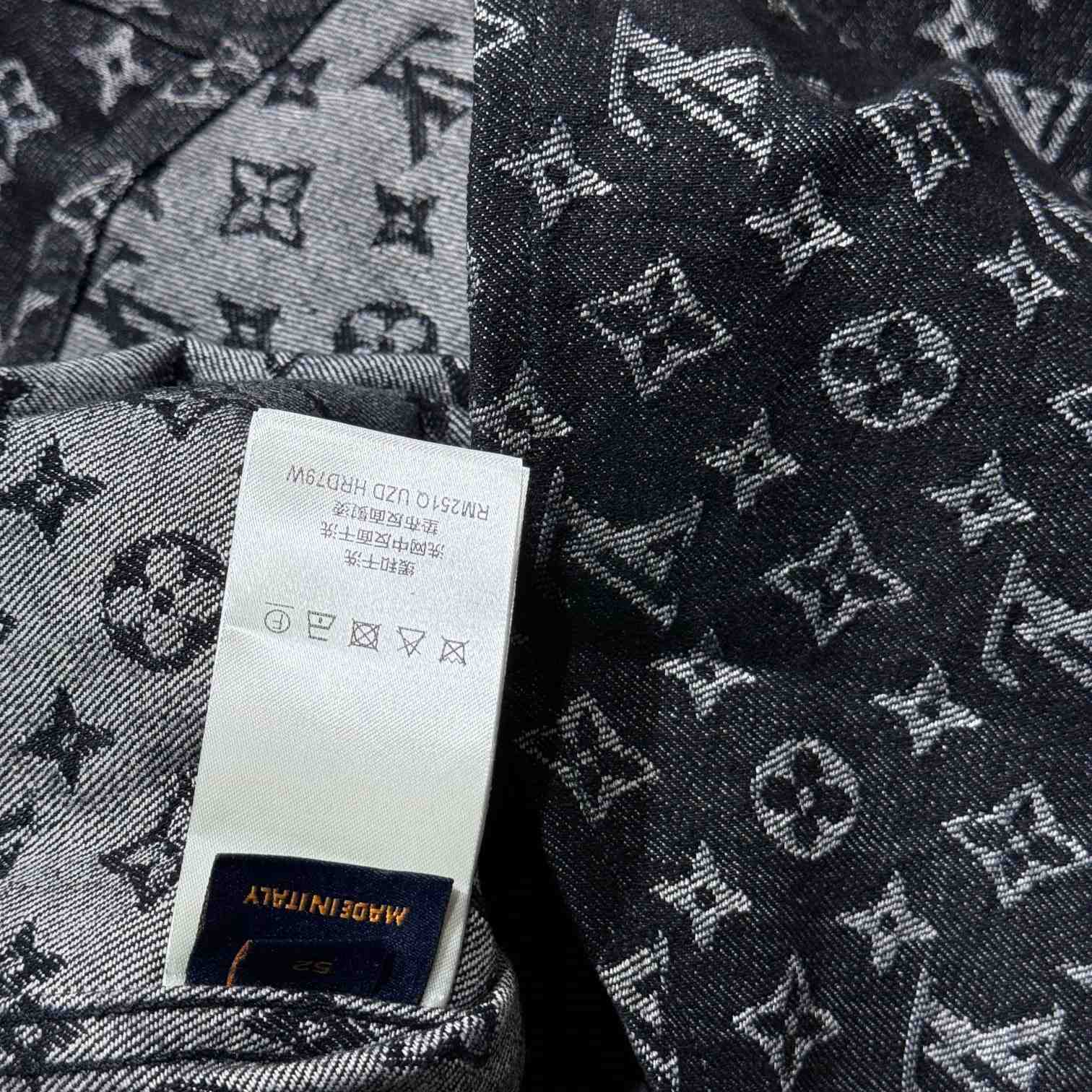 Louis Vuitton Monogram Short-Sleeved Chambray Shirt    - FashionPlug
