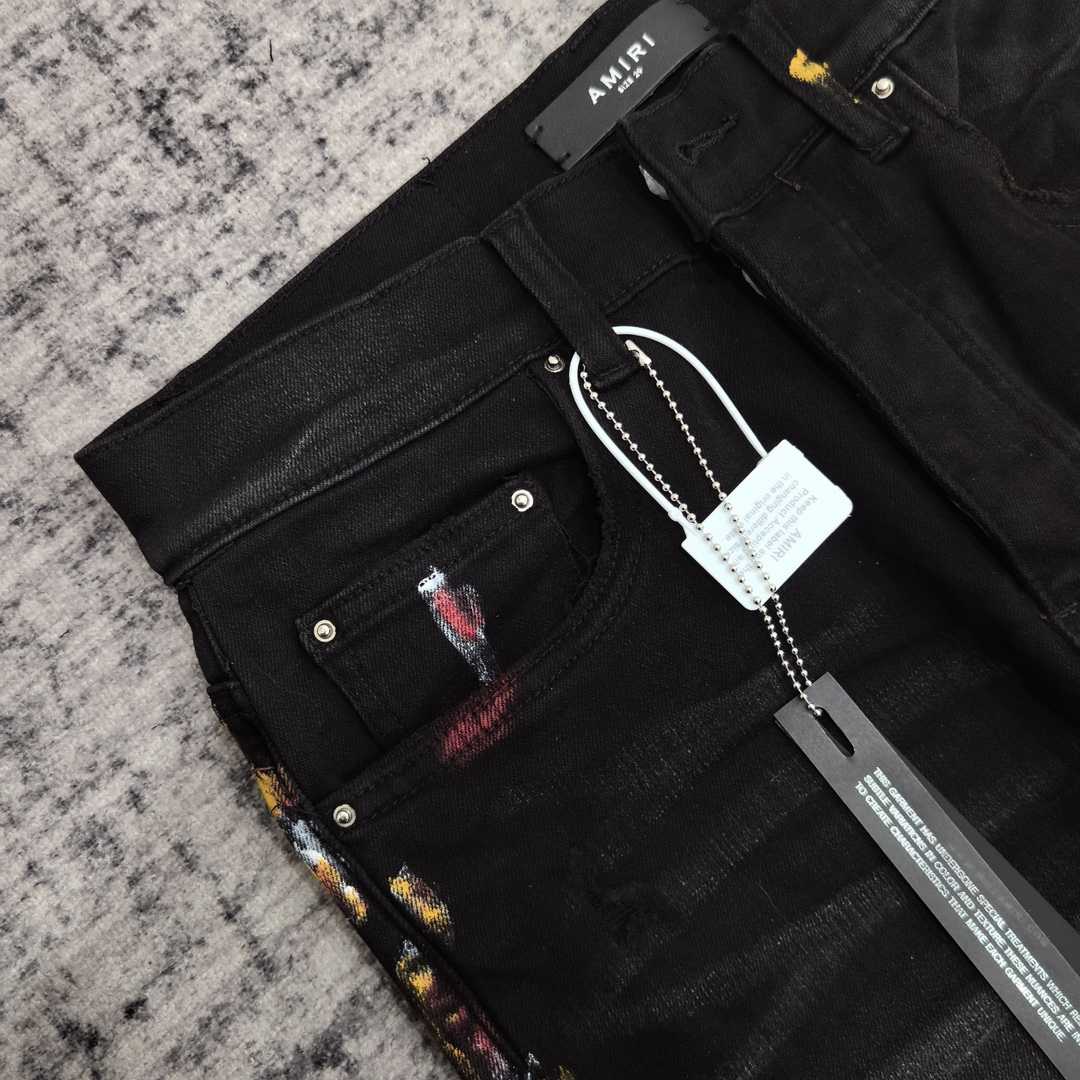 Amiri Slim Fit Jeans    691 - FashionPlug