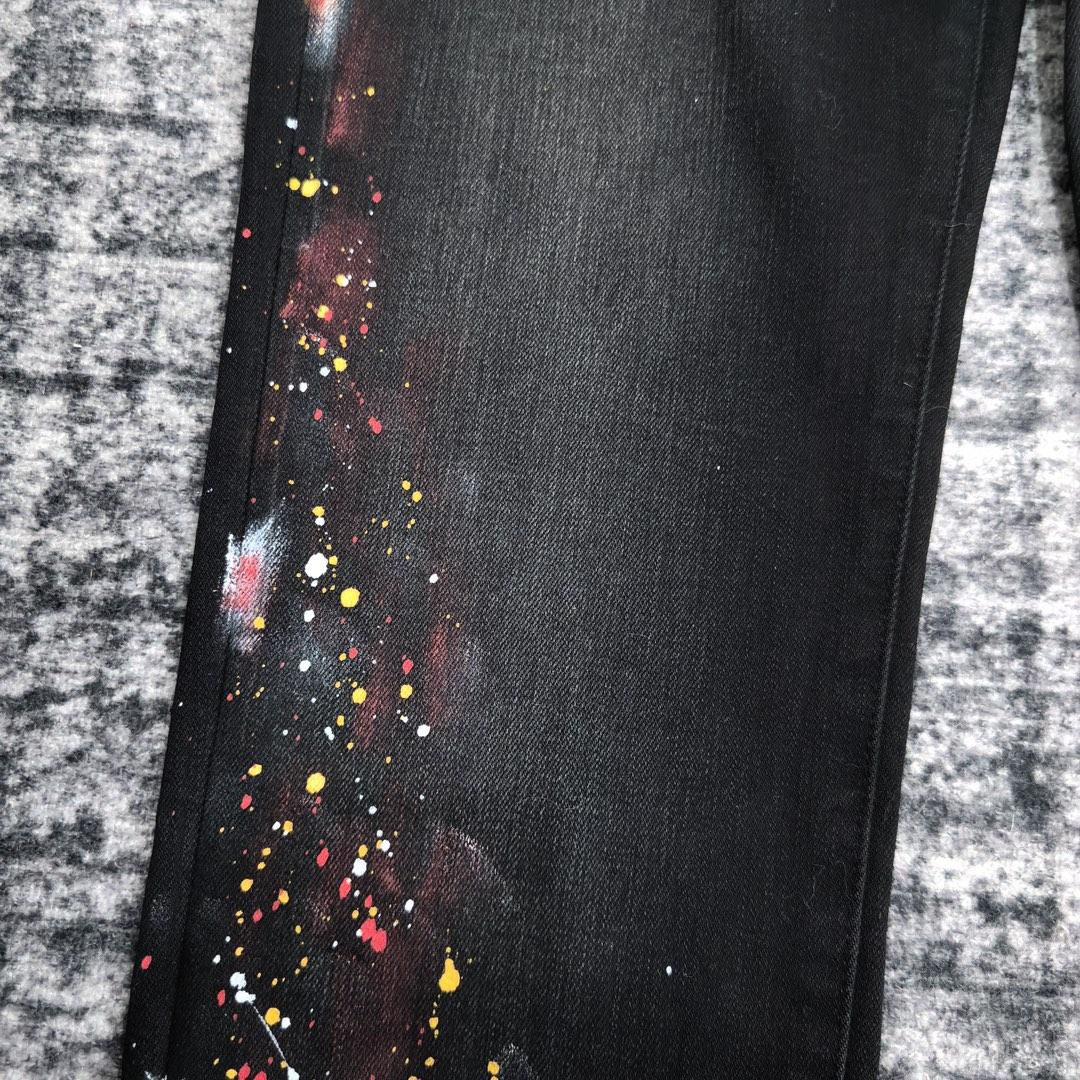 Amiri Slim Fit Jeans    691 - FashionPlug