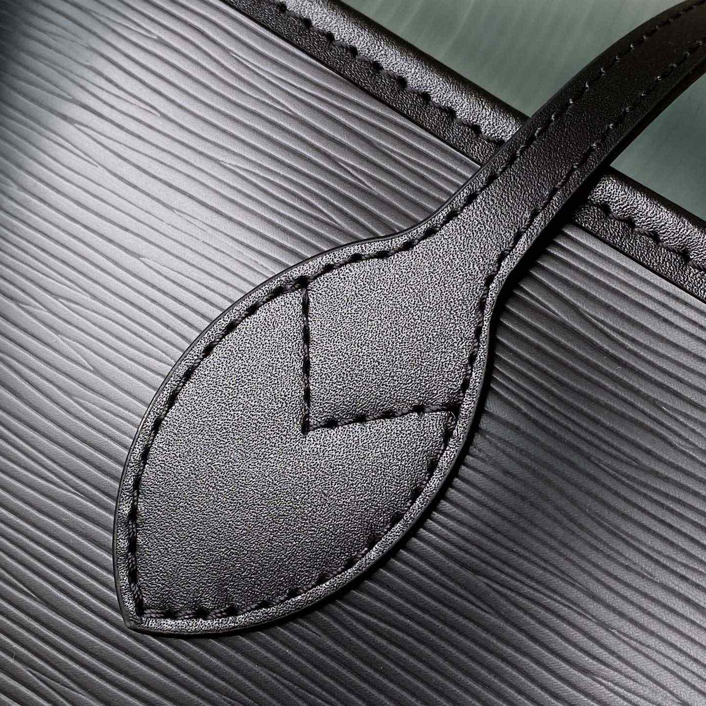 Louis Vuitton Neverfull MM   M11930 - FashionPlug