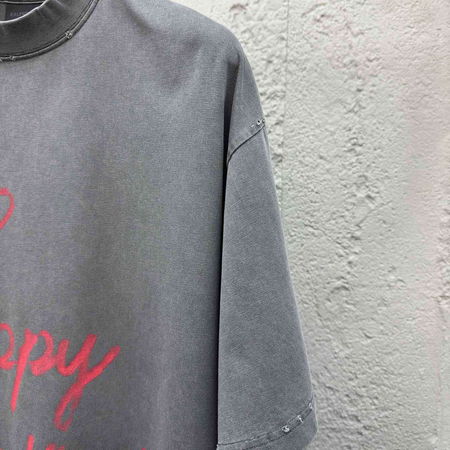 Balenciaga Lipstick Valentines T-Shirt Small Fit  - FashionPlug