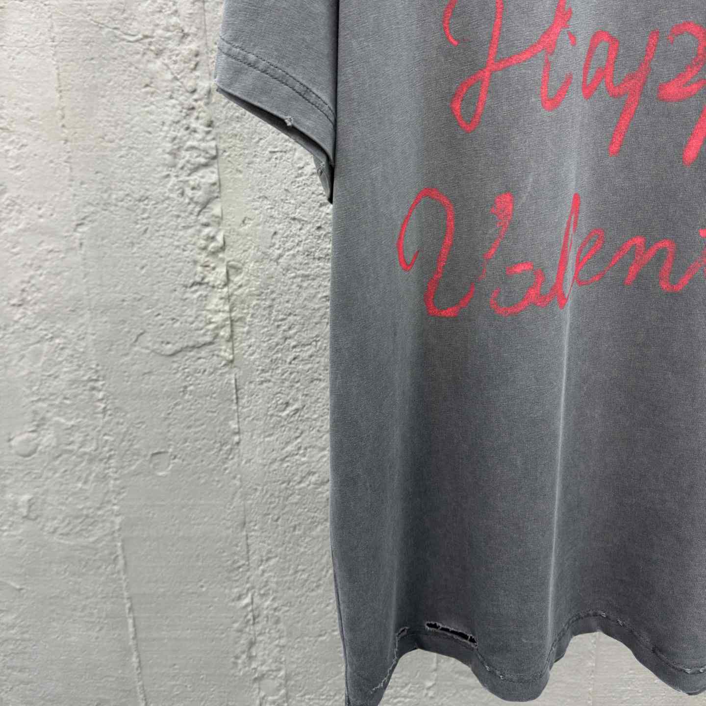 Balenciaga Lipstick Valentines T-Shirt Small Fit  - FashionPlug