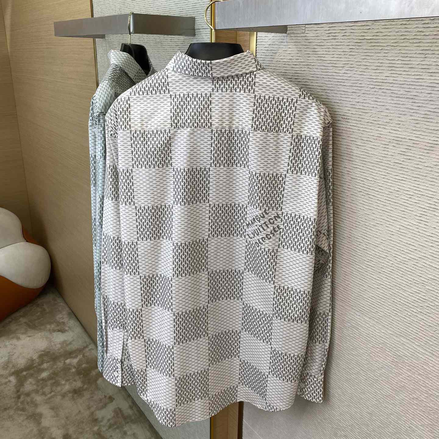 Louis Vuitton Damier Long-Sleeved Classic Cotton Shirt   1AFJDA - FashionPlug