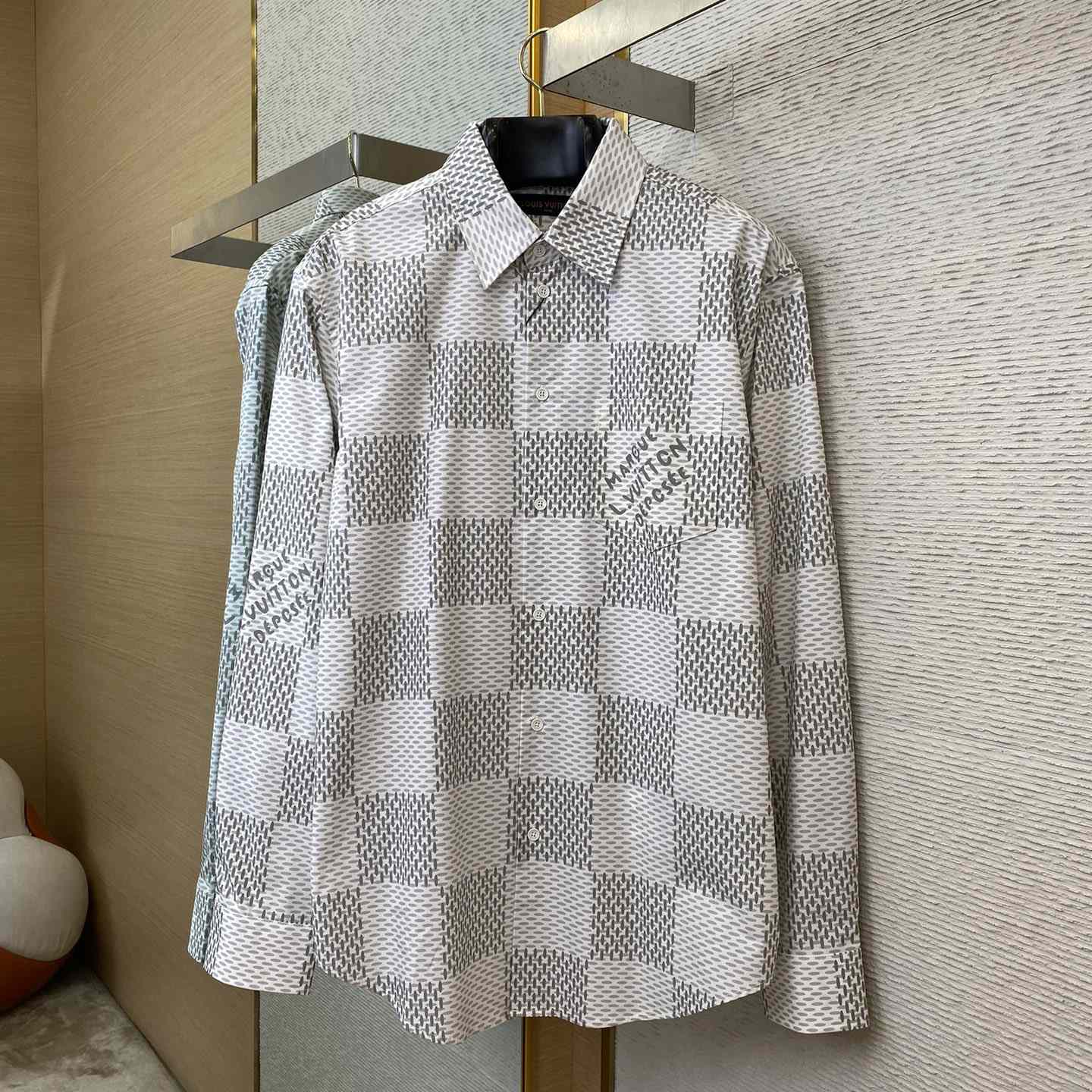 Louis Vuitton Damier Long-Sleeved Classic Cotton Shirt   1AFJDA - FashionPlug