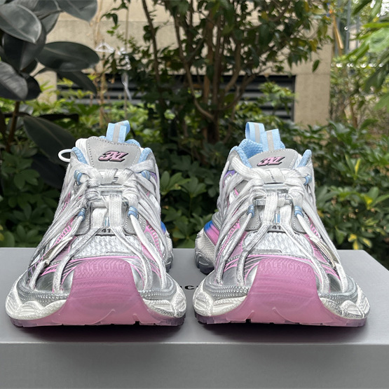 Balenciaga 3XL Extreme Laces B Sneaker In White - FashionPlug