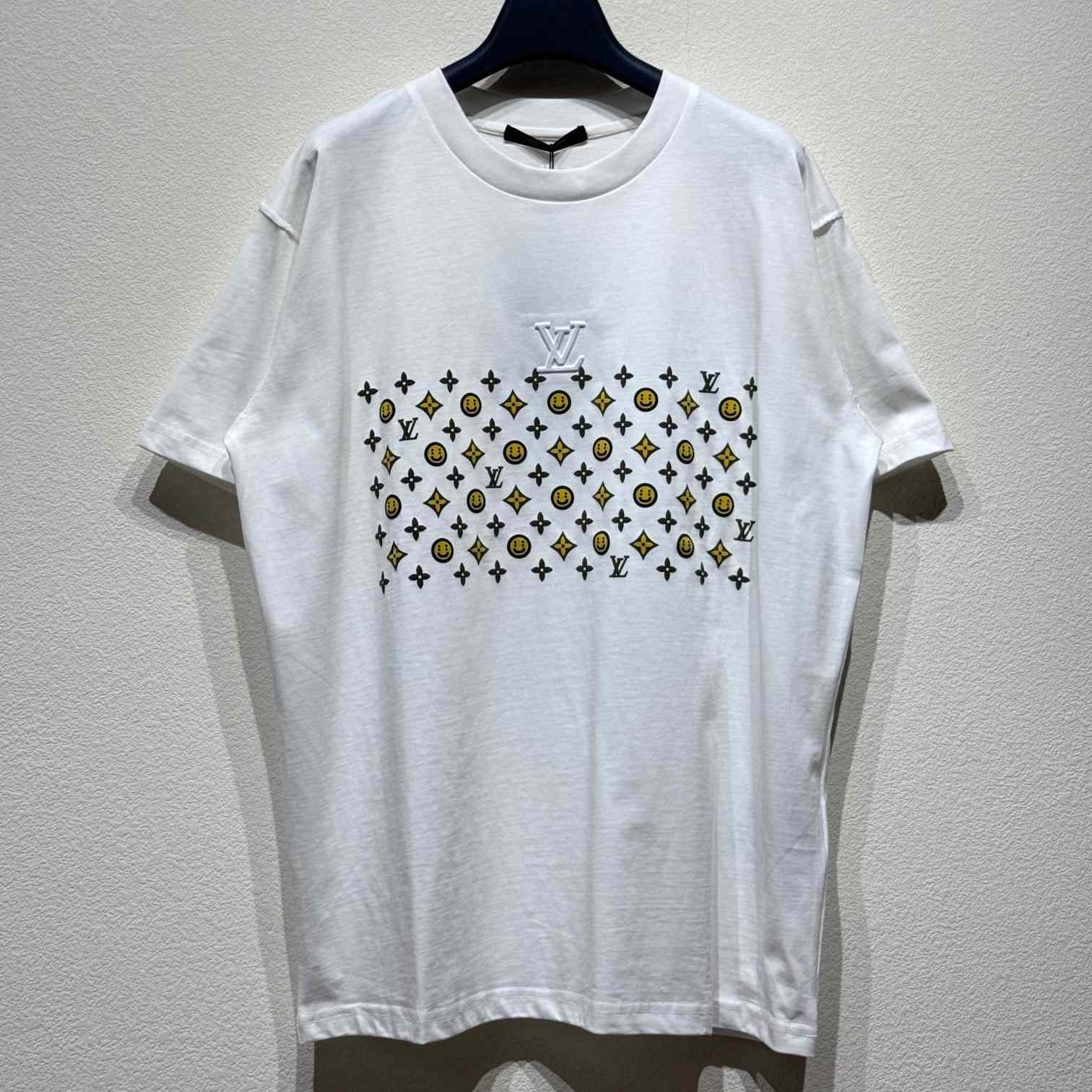 Louis Vuitton Short-Sleeved T-Shirt   - FashionPlug