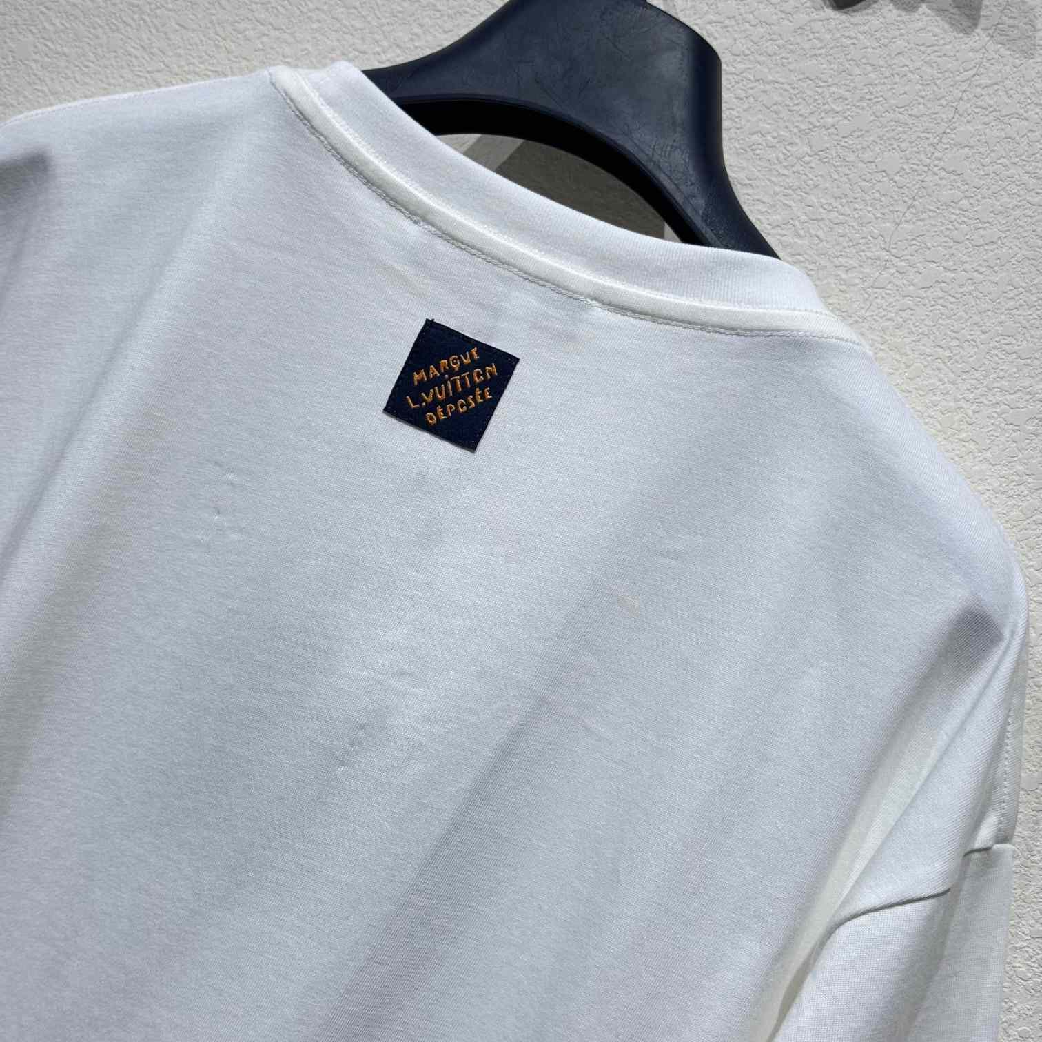 Louis Vuitton LV Vers Embellished Short-Sleeved T-Shirt  1AFR96 - FashionPlug